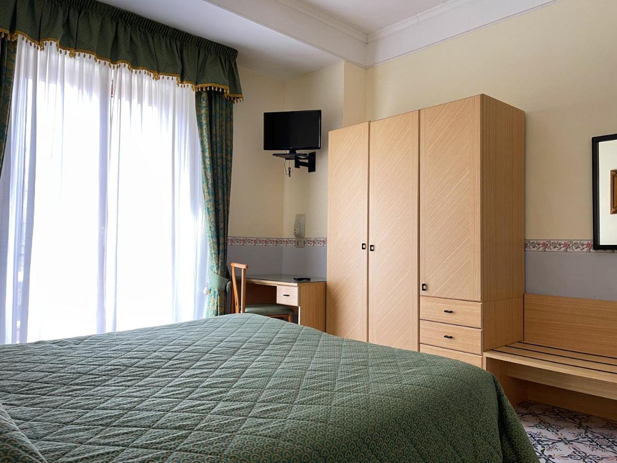סנט אגאתה סוי דואה גולפי Hotel Reginella מראה חיצוני תמונה