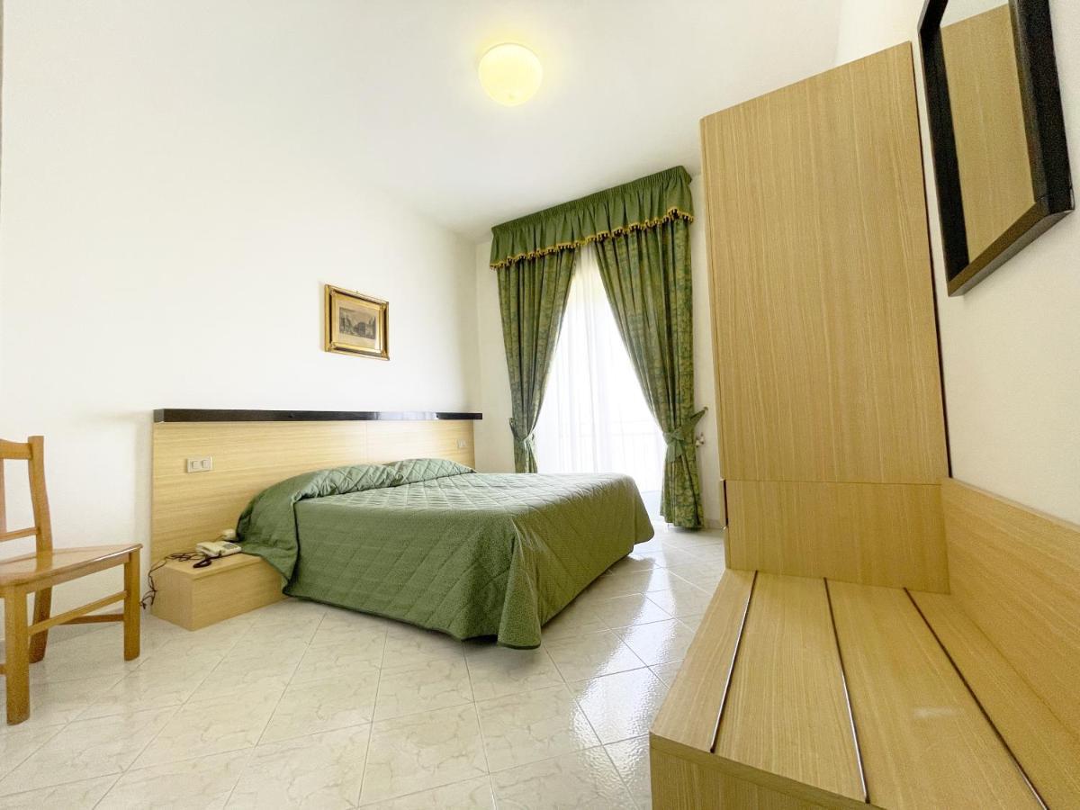 סנט אגאתה סוי דואה גולפי Hotel Reginella מראה חיצוני תמונה
