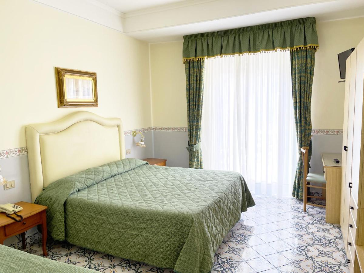 סנט אגאתה סוי דואה גולפי Hotel Reginella מראה חיצוני תמונה