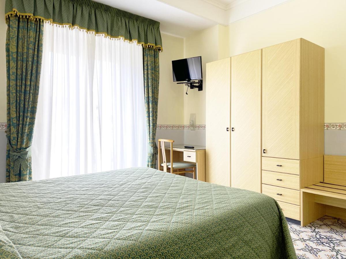 סנט אגאתה סוי דואה גולפי Hotel Reginella מראה חיצוני תמונה