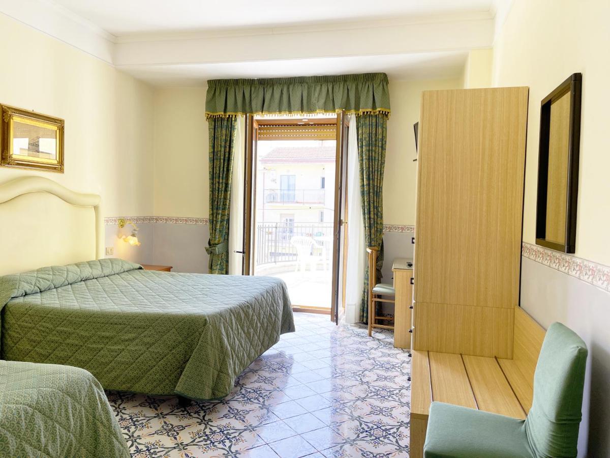 סנט אגאתה סוי דואה גולפי Hotel Reginella מראה חיצוני תמונה
