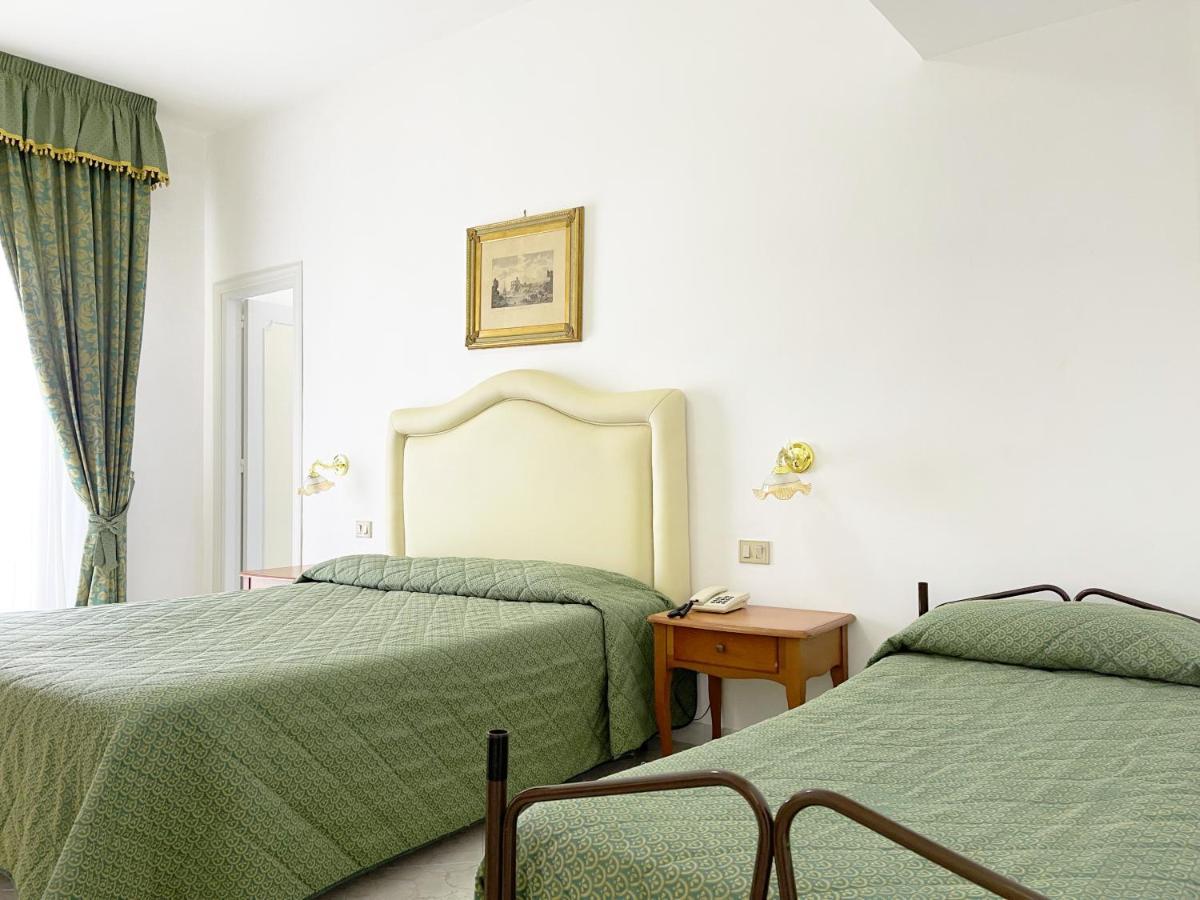 סנט אגאתה סוי דואה גולפי Hotel Reginella מראה חיצוני תמונה