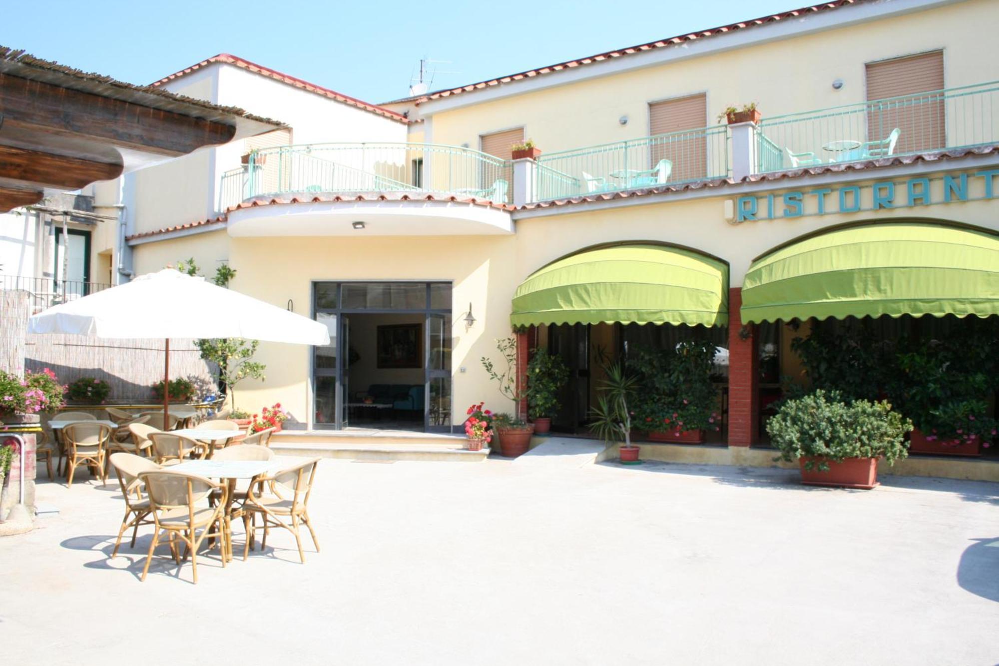 סנט אגאתה סוי דואה גולפי Hotel Reginella מראה חיצוני תמונה