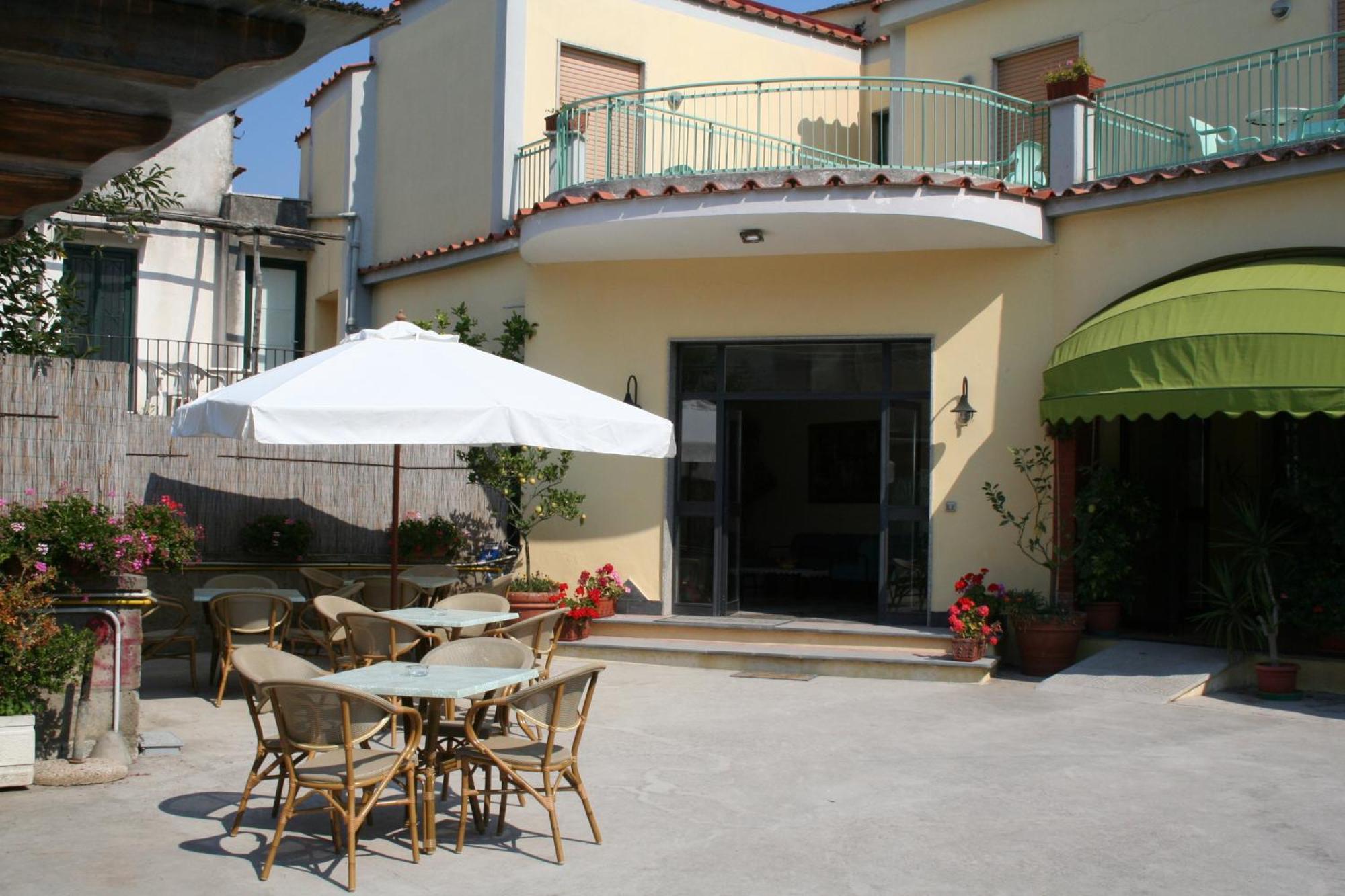 סנט אגאתה סוי דואה גולפי Hotel Reginella מראה חיצוני תמונה